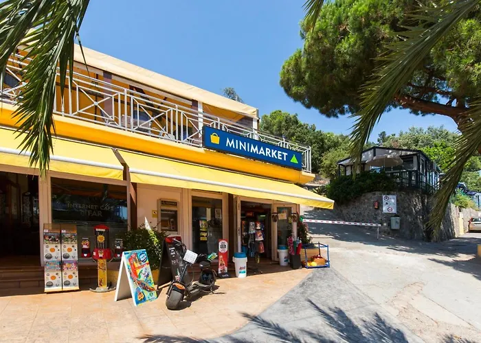 El Far Кемпінг