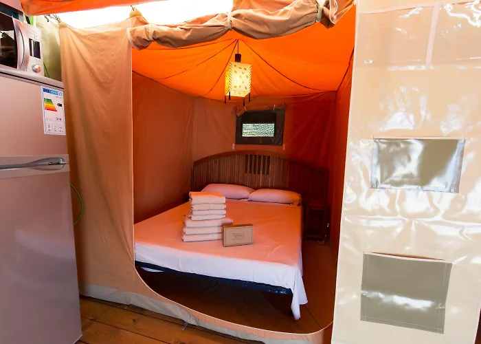 캠프장 El Far 칼레라